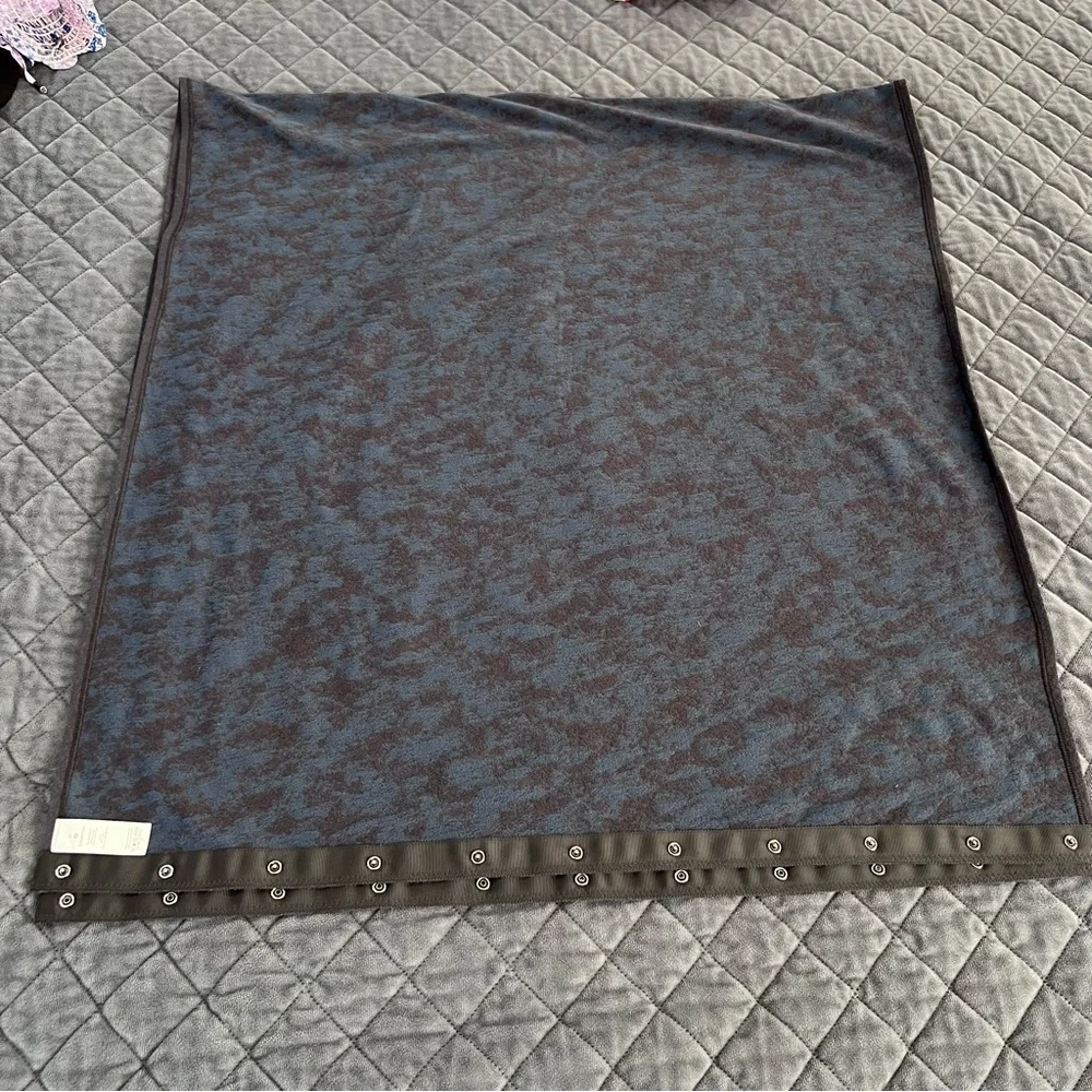 Lululemon Womens Vinyasa Wrap Scarf One Size Multi Function Blue Black Wrap DD